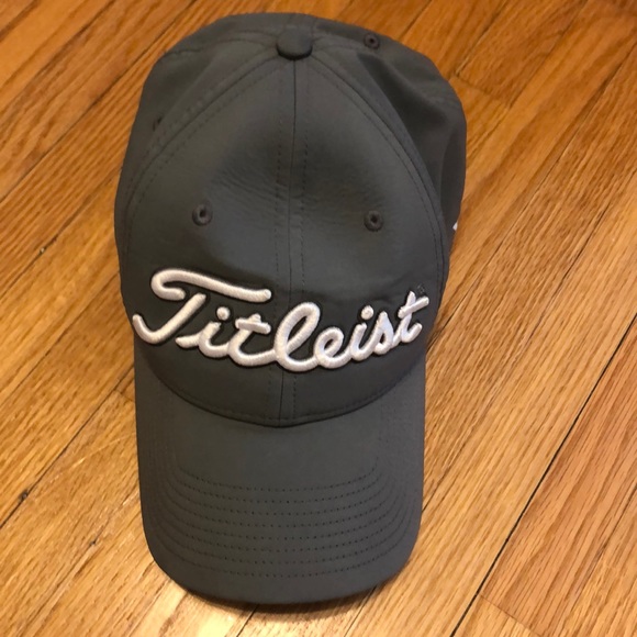 titleist baseball cap